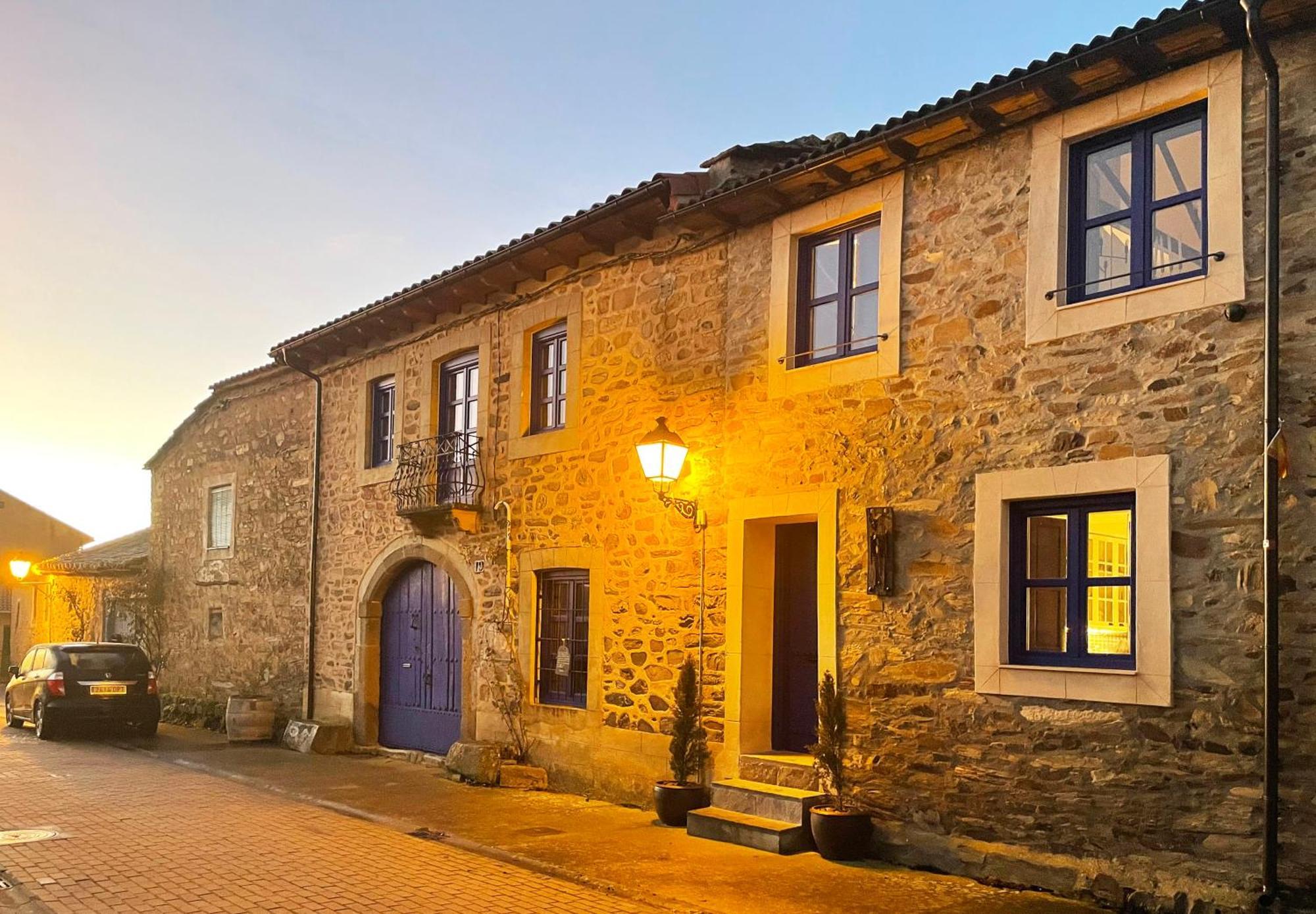 Affittacamere Via Avis Santa Catalina de Somoza Esterno foto