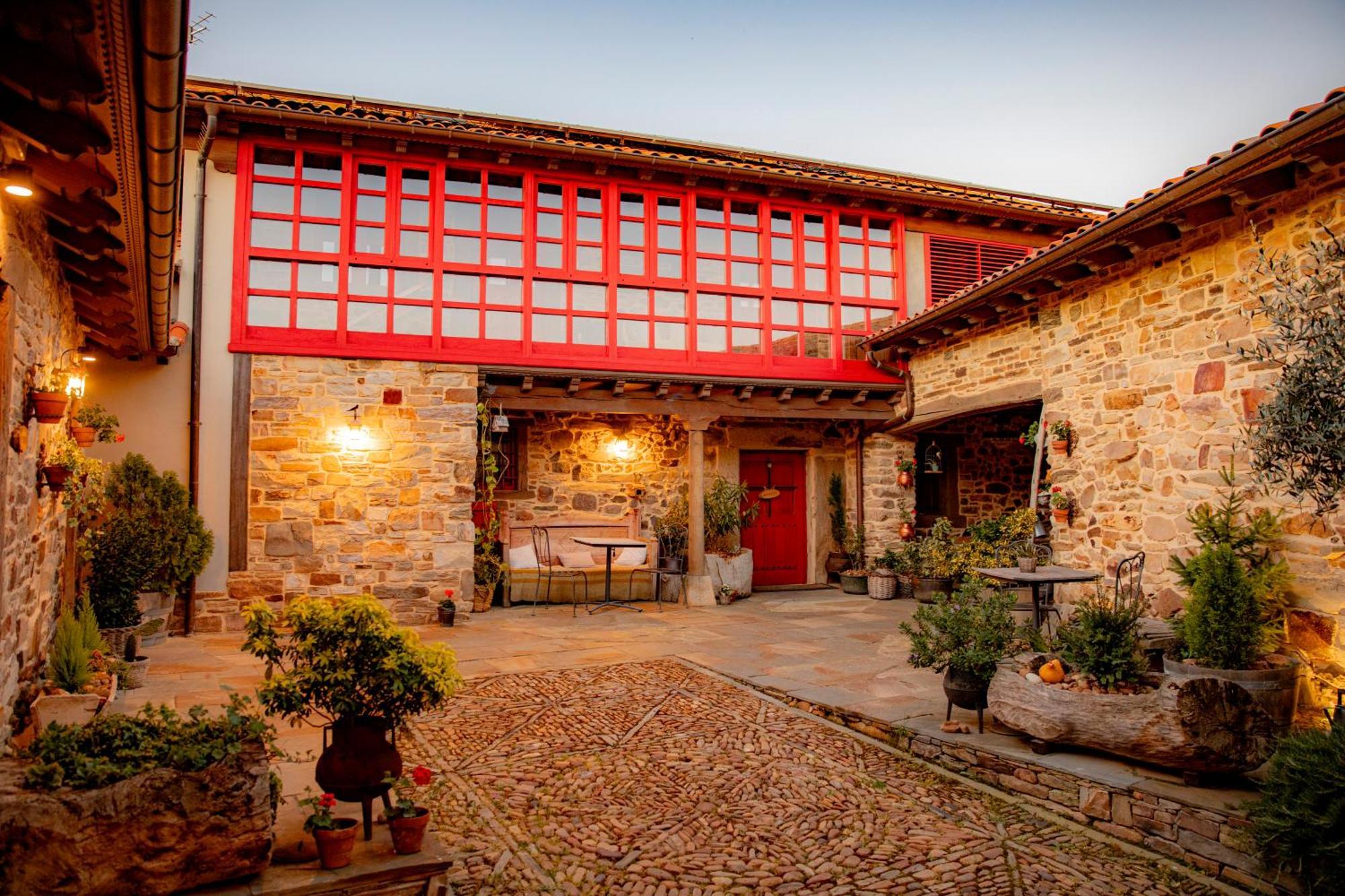Affittacamere Via Avis Santa Catalina de Somoza Esterno foto